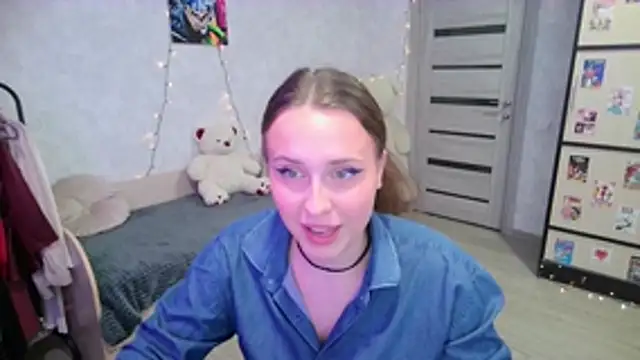 Snapshot of BarbiePieer chatting on 11-19-25, 06:13 BarbiePieer online show from 11-19-25, 06:13