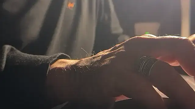 Max 965 online show from 12-14-25, 05:51