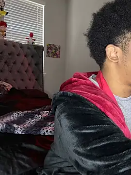 Snapshot of piscesaurora chatting on 03-19-25, 01:40 piscesaurora online show from 03-19-25, 01:40