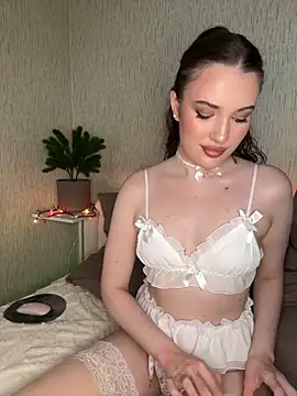 Snapshot of Ariana_Sanderss chatting on 12-20-25, 09:00 Ariana Sanderss online show from 12-20-25, 09:00