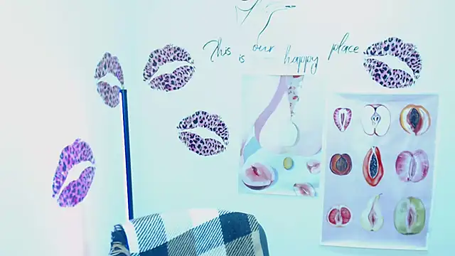 VanessaRey  online show from 11-14-25, 07:18