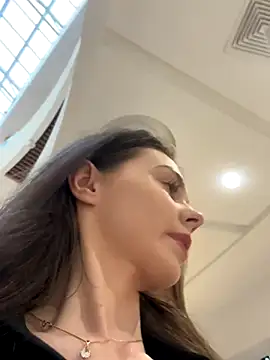 MilaBee online show from 10-06-25, 08:56