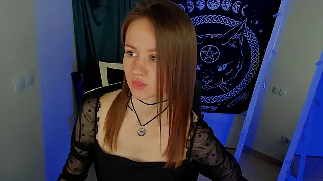 Catherine e online show from 10-31-25, 07:48