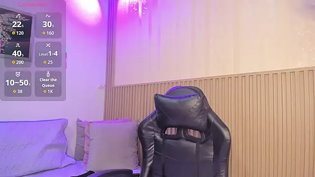 Snapshot of sharonscoth chatting on 01-12-26, 07:19 sharonscoth online show from 01-12-26, 07:19