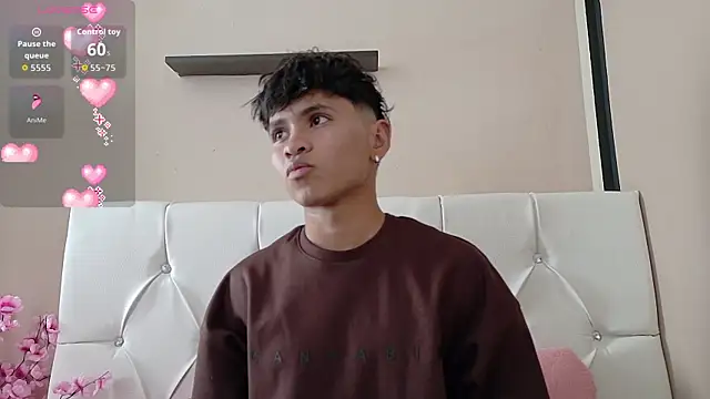 Snapshot of Ethan_Westt chatting on 10-27-25, 08:46 Ethan Westt online show from 10-27-25, 08:46