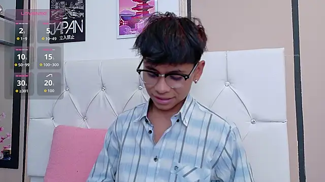 Ethan Westt online show from 11-10-25, 08:52