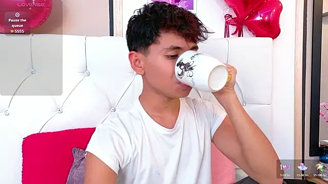 Ethan Westt online show from 03-12-26, 08:04