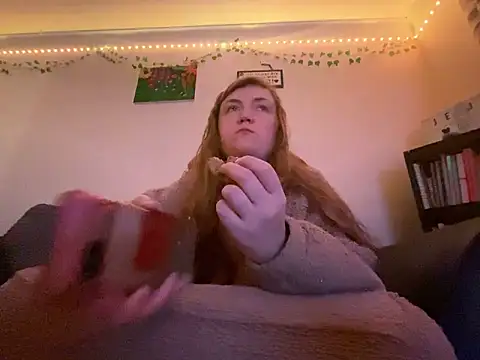 Snapshot of ShereeJenkins chatting on 03-17-25, 09:55 ShereeJenkins online show from 03-17-25, 09:55