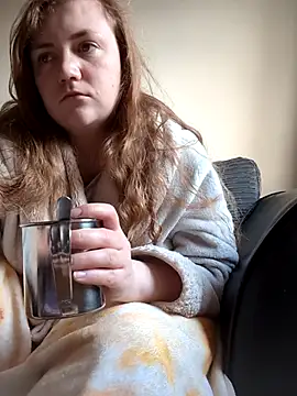 Snapshot of ShereeJenkins chatting on 02-22-26, 04:05 ShereeJenkins online show from 02-22-26, 04:05