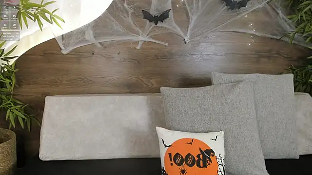 Snapshot of mia_lacy_ chatting on 10-27-25, 07:40 mia lacy online show from 10-27-25, 07:40