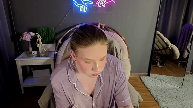 Jes Solar online show from 07-21-26, 02:41