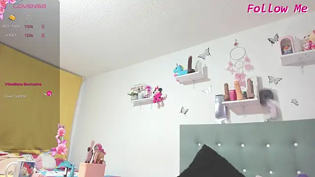 Snapshot of mailyn_baker chatting on 10-26-25, 11:31 mailyn baker online show from 10-26-25, 11:31