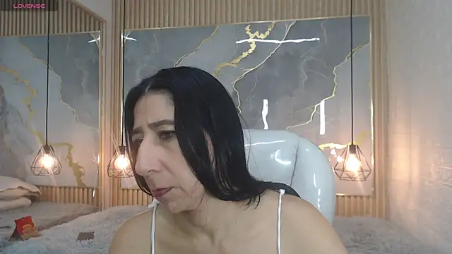 nei girl online show from 11-15-25, 11:29