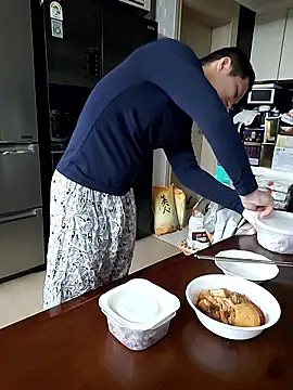 woonee827372 online show from 11-14-25, 12:15