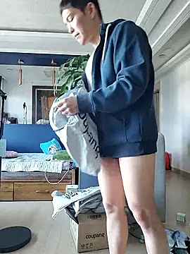 woonee827372 online show from 12-03-25, 06:10