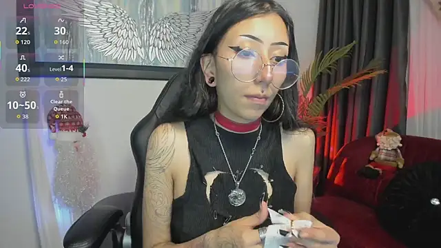 Laila Angels online show from 12-14-25, 11:48