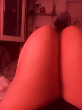 Snapshot of myla_rommer1 chatting on 03-18-25, 08:03 myla rommer1 online show from 03-18-25, 08:03