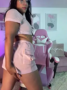 ariana bae  online show from 03-21-25, 06:40