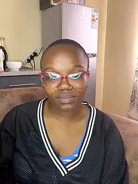 Snapshot of YummyMelanin117 chatting on 11-06-25, 09:10 YummyMelanin117 online show from 11-06-25, 09:10