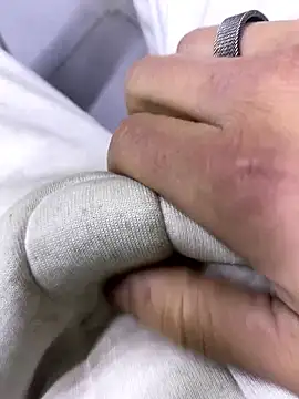 Snapshot of giyasbvnghkgkfk chatting on 01-15-26, 02:32 giyasbvnghkgkfk online show from 01-15-26, 02:32