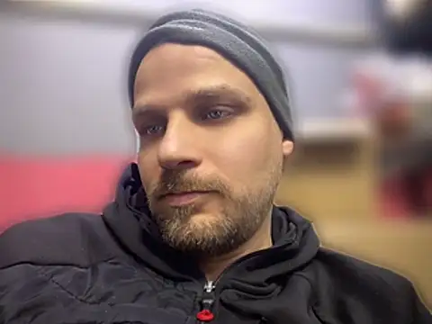 Snapshot of giyasbvnghkgkfk chatting on 04-11-26, 01:15 giyasbvnghkgkfk online show from 04-11-26, 01:15