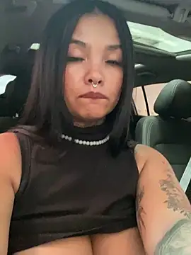 Snapshot of danna_tcw chatting on 03-18-25, 05:42 danna tcw online show from 03-18-25, 05:42