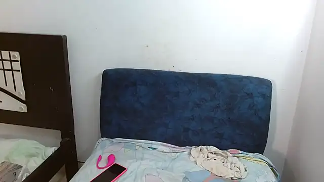 Allyson Mature online show from 10-18-25, 09:32