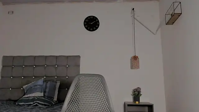 Snapshot of samxx_muscle chatting on 01-19-26, 02:10 samxx muscle online show from 01-19-26, 02:10