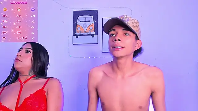 Snapshot of candyandmarilyn chatting on 01-18-26, 10:24 candyandmarilyn online show from 01-18-26, 10:24