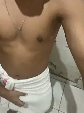 Snapshot of hiaguexxx chatting on 03-20-25, 10:54 hiaguexxx online show from 03-20-25, 10:54