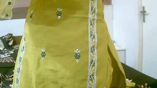 Snapshot of ragini_m_m_s chatting on 09-22-25, 02:57 ragini m m s online show from 09-22-25, 02:57