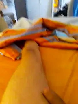 Snapshot of Deddyitalia3p chatting on 09-26-25, 01:37 Deddyitalia3p online show from 09-26-25, 01:37