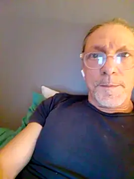 Snapshot of Deddyitalia3p chatting on 11-20-25, 07:57 Deddyitalia3p online show from 11-20-25, 07:57