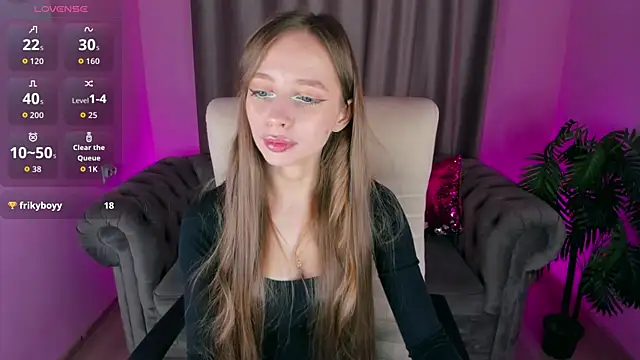 Amy Waynee online show from 11-28-25, 04:20