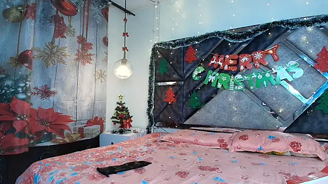 Snapshot of lovehotpink chatting on 12-14-25, 03:23 lovehotpink online show from 12-14-25, 03:23