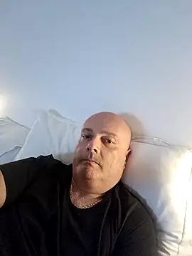 Alexis Bull online show from 10-13-25, 09:59