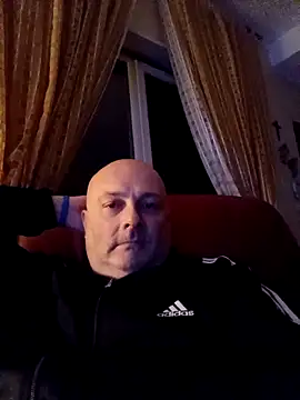 Snapshot of Alexis_Bull chatting on 02-01-26, 11:36 Alexis Bull online show from 02-01-26, 11:36