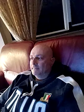 Snapshot of Alexis_Bull chatting on 02-17-26, 10:49 Alexis Bull online show from 02-17-26, 10:49