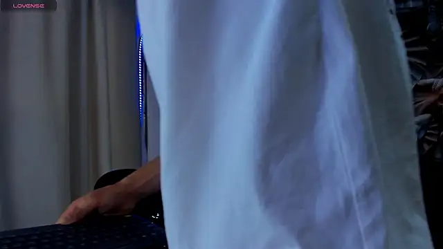 Snapshot of Lukas_Green chatting on 09-14-25, 07:46 Lukas Green online show from 09-14-25, 07:46