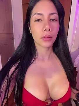 Snapshot of ArianaReynoldss chatting on 06-18-26, 10:09 ArianaReynoldss online show from 06-18-26, 10:09