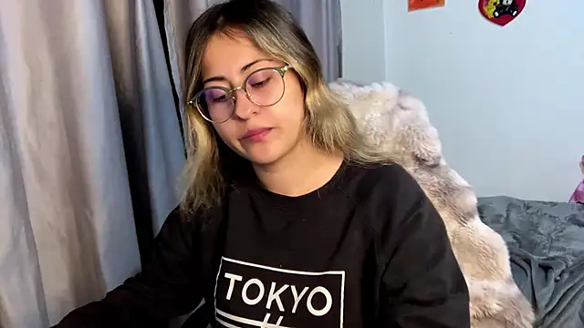 emma  bell  online show from 11-13-25, 11:47