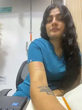 Snapshot of carlafox05 chatting on 06-01-26, 02:41 carlafox05 online show from 06-01-26, 02:41