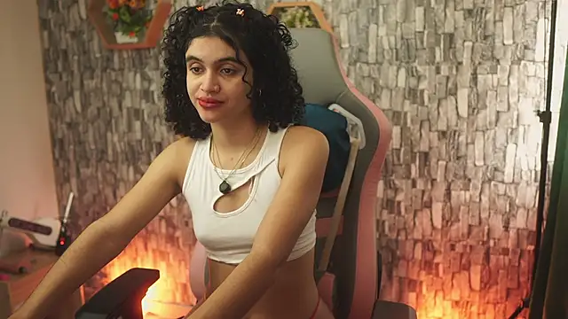 bonniie 98  online show from 05-19-26, 08:26