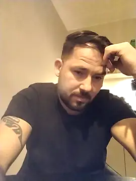 Snapshot of iunutmi chatting on 11-17-25, 06:24 iunutmi online show from 11-17-25, 06:24