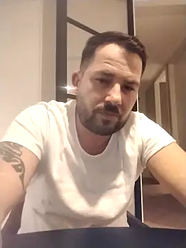 Snapshot of iunutmi chatting on 11-18-25, 06:34 iunutmi online show from 11-18-25, 06:34