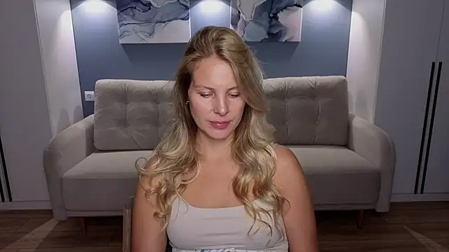 MelanieBennett online show from 09-16-25, 06:14