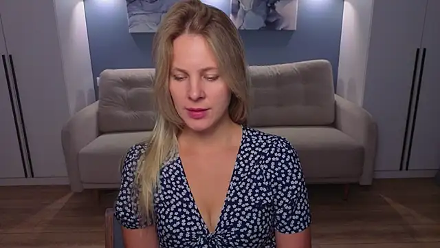 Snapshot of MelanieBennett chatting on 07-21-26, 09:22 MelanieBennett online show from 07-21-26, 09:22