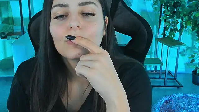 ValeriiMills online show from 12-16-25, 02:33