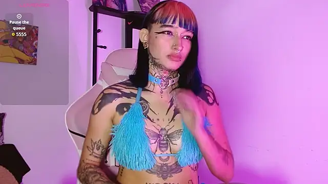 Snapshot of SharaRoss1 chatting on 01-14-26, 03:12 SharaRoss1 online show from 01-14-26, 03:12