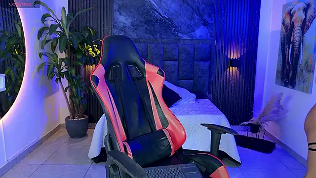 Snapshot of Lenna_s chatting on 02-18-26, 09:11 Lenna s online show from 02-18-26, 09:11